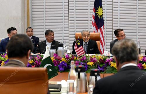 TUN DR MAHATHIR MOHAMAD