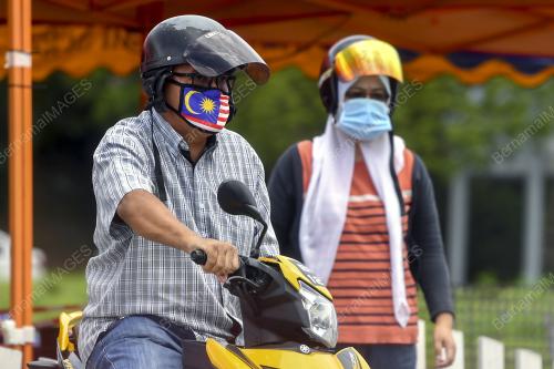 KERAJAAN AKAN AGIHKAN TOPENG MUKA PERCUMA