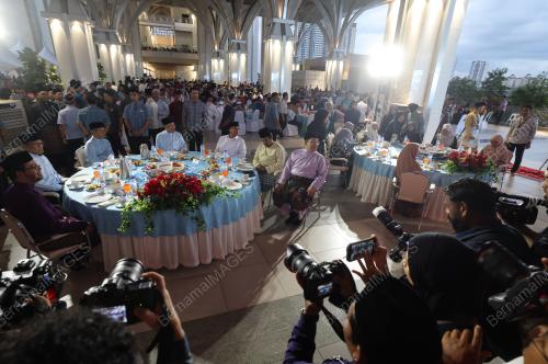 DATUK SERI ANWAR IBRAHIM