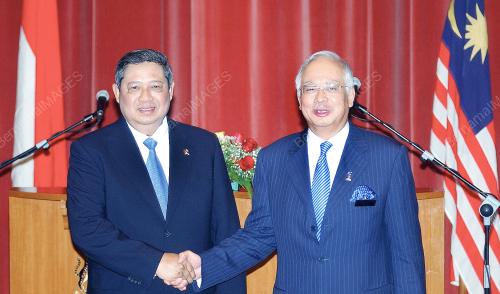 MOHD NAJIB TUN ABDUL RAZAK