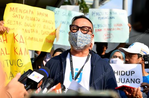 DATUK SERI KHAIRUDDIN ABU HASSAN