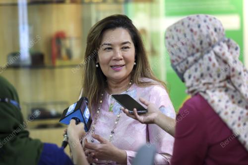 DATUK RAS ADIBA RADZI