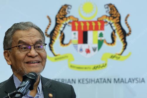 DATUK SERI DR DZULKEFLY AHMAD