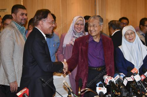 TUN DR MAHATHIR MOHAMAD