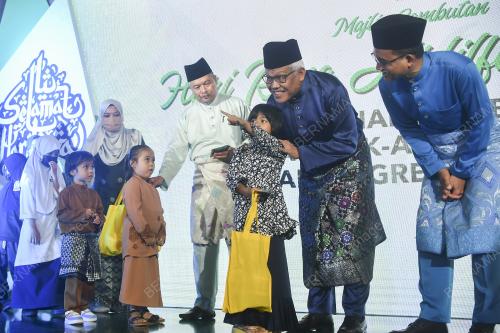 DATUK SERI HAMZAH ZAINUDDIN