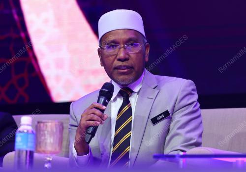 SENATOR DATUK IDRIS AHMAD
