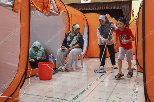 PPS BANJIR SMK DENGKIL