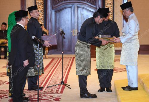 AL- SULTAN ABDULLAH RI'AYATUDDIN AL -MUSTAFA BILLAH SHAH