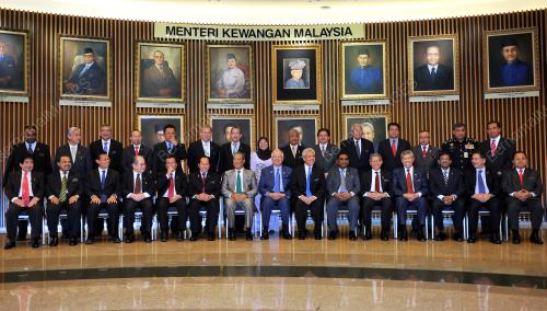 PTJ28_11122013_BAJET