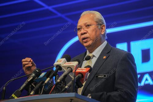 TAN SRI ANNUAR MUSA