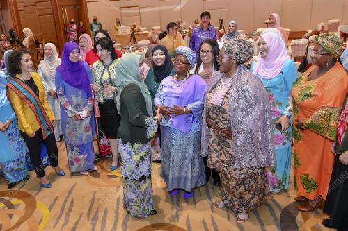 DATUK SERI DR NORAINI AHMAD