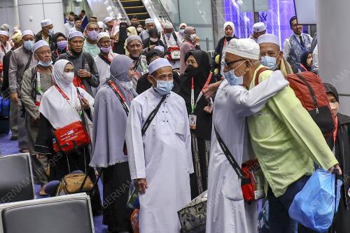 KEPULANGAN JEMAAH HAJI KT001