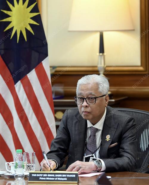 DATUK SERI ISMAIL SABRI YAAKOB