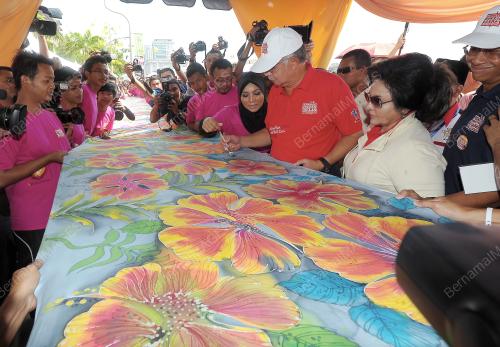 PTJ28_26052012_BATIK