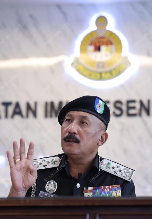 DATUK RUSLIN JUSOH