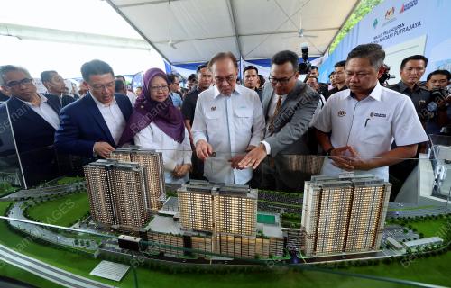 DATUK SERI ANWAR IBRAHIM