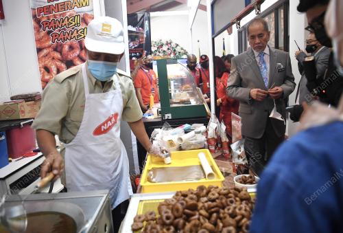 DATUK SERI DR WAN JUNAIDI TUANKU JAAFAR
