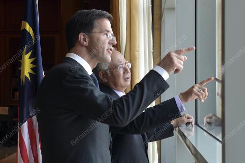 PTJ29_05112014_NAJIB_RUTTE