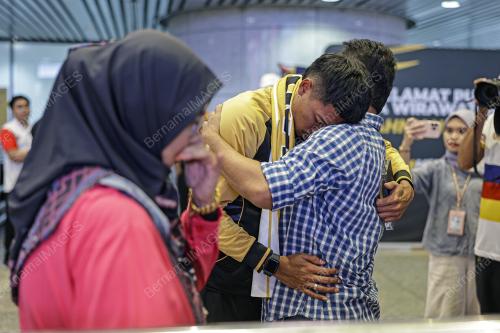 MUHAMMAD AZEEM MOHD FAHMI