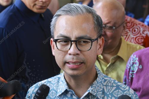 FAHMI FADZIL
