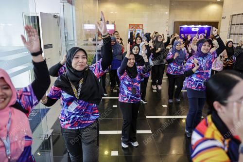 BRISK WALK KEMENTERIAN KOMUNIKASI