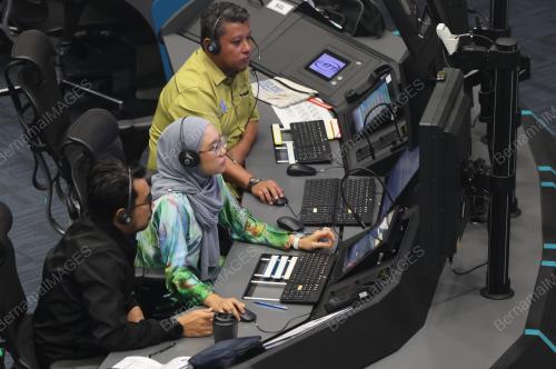PUSAT KAWALAN TRAFIK UDARA (PTKU)