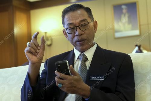 DATUK ROSOL WAHID