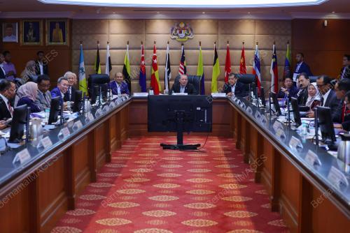 DATUK SERI FADILLAH YUSOF