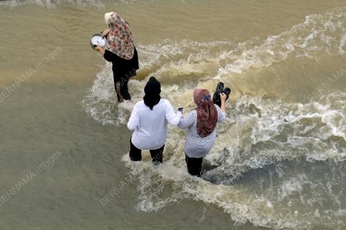 BANJIR DI DENGKIL