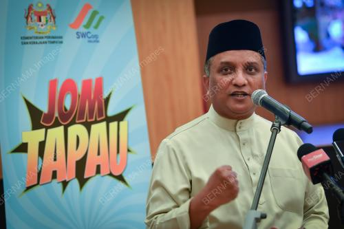 DATUK SERI REEZAL MERICAN NAINA MERICAN