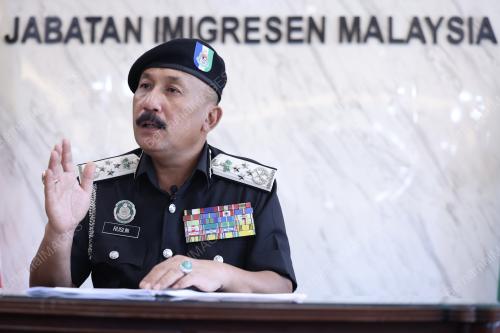 DATUK RUSLIN JUSOH