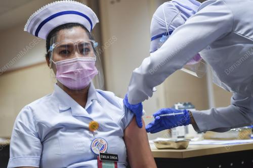 EMY ANTARA PENERIMA TERAWAL VAKISN PFIZER