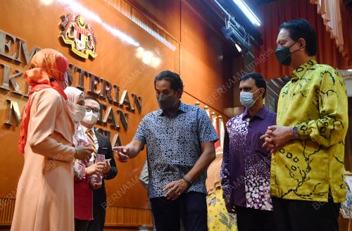 KHAIRY JAMALUDDIN