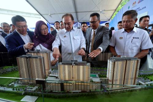 DATUK SERI ANWAR IBRAHIM