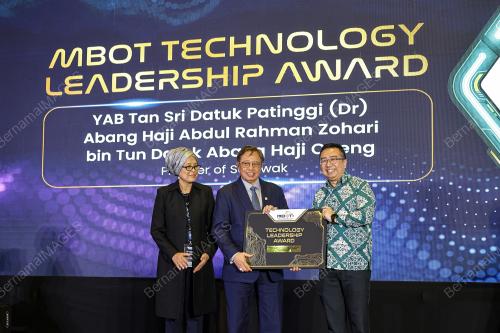 TAN SRI ABANG JOHARI TUN OPENG