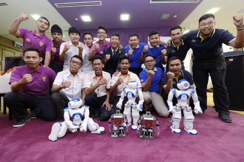 PTJ30_03102014_ROBOT