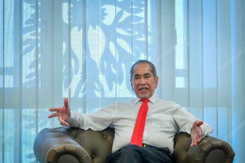 DATUK SERI DR WAN JUNAIDI TUANKU JAAFAR