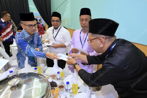 DATUK FAHMI FADZIL