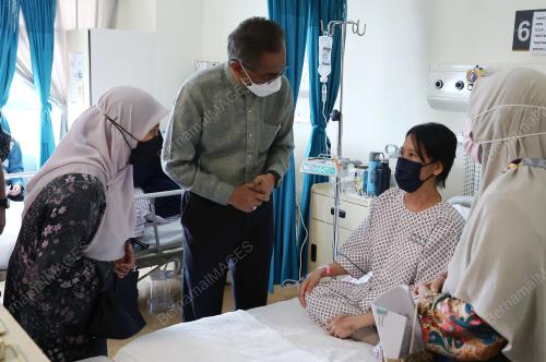 DATUK SERI DR DZULKIFLY AHMAD