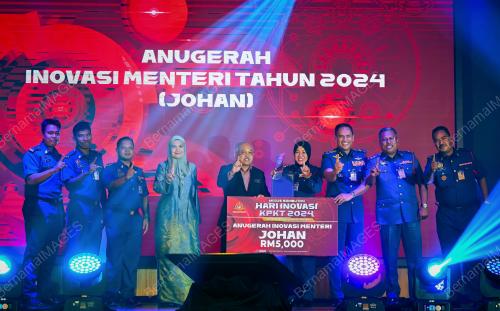 DATUK M NOOR AZMAN TAIB