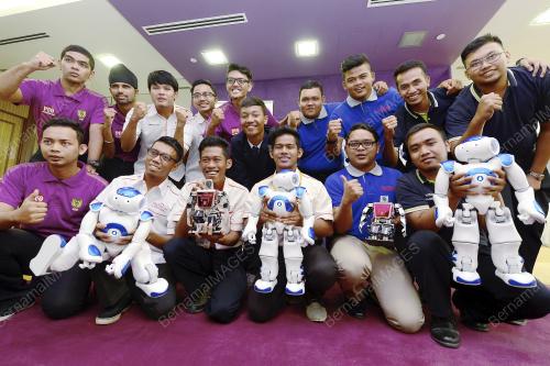 PTJ31_03102014_ROBOT
