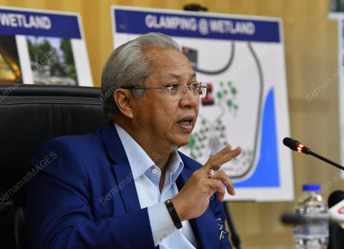 TAN SRI ANNUAR MUSA