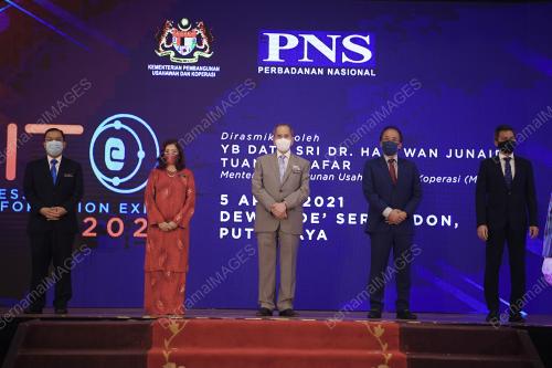 DATUK SERI DR WAN JUNAIDI TUANKU JAAFAR