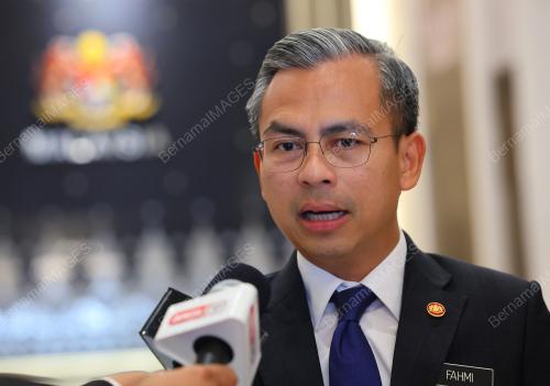 FAHMI FADZIL