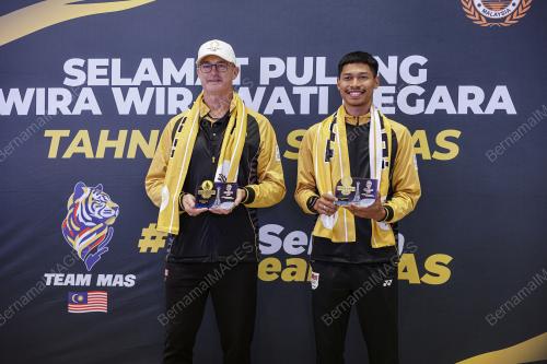 MUHAMMAD AZEEM MOHD FAHMI
