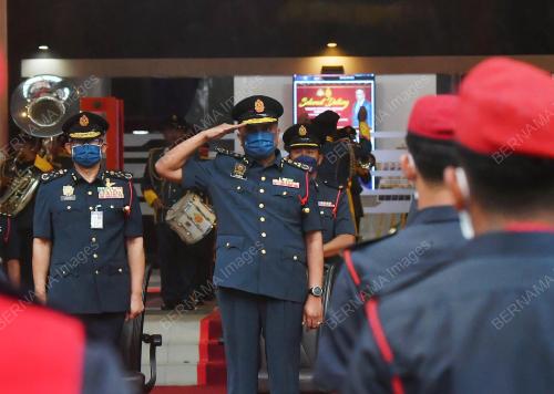 DATUK SERI REEZAL MERICAN NAINA MERICAN