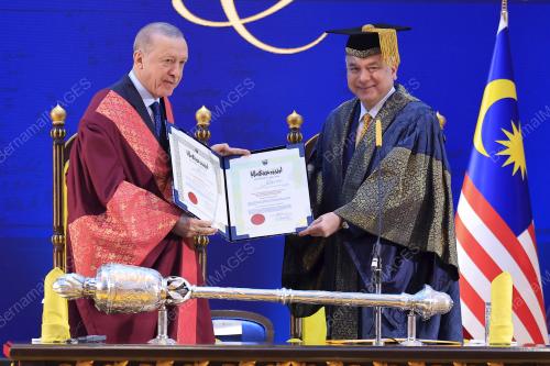 SULTAN NAZRIN MUIZZUDDIN SHAH