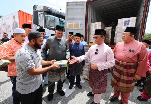 DATUK DR MOHD NA'IM MOKHTAR