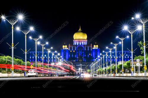 LIGHT UP BLUE @ PUTRAJAYA