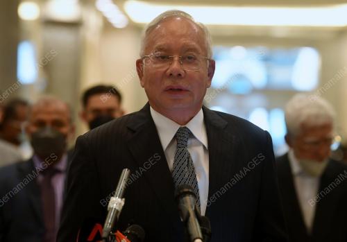 DATUK SERI NAJIB TUN RAZAK